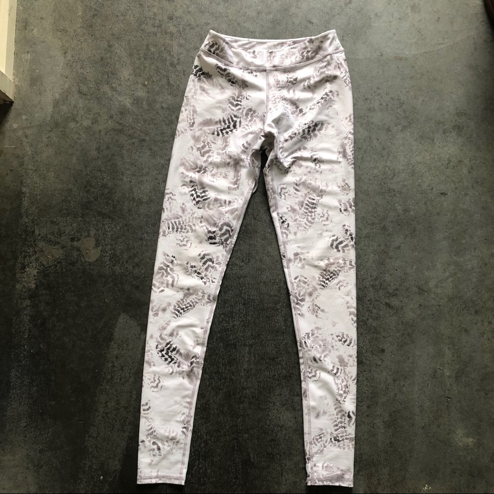 Electric & Rose white and grey feather leggings